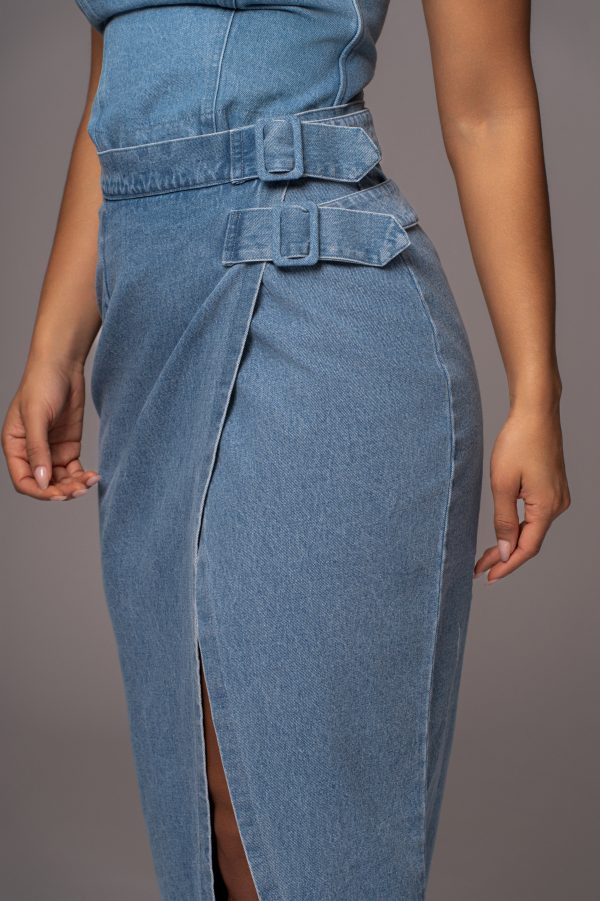 Medium Wash Gisele Denim Slit Skirt For Sale - Image 5